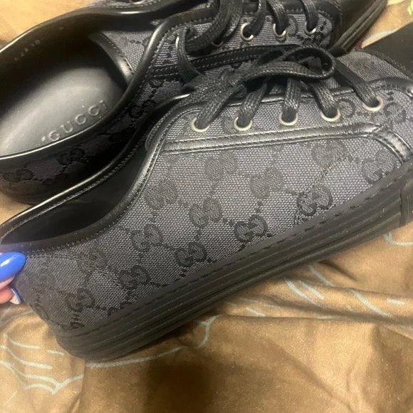 Gucci Black and Gray Lace-Up Sneakers